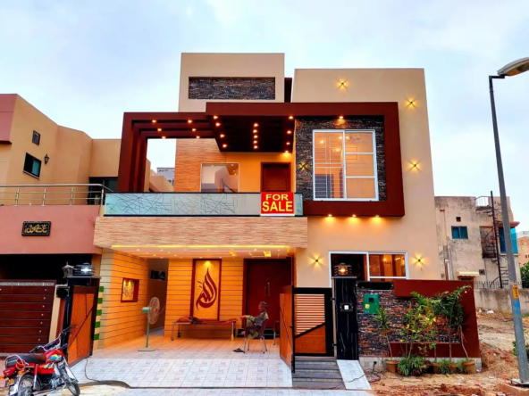 8-marla-house-for-sale-in-bahria-town-lahore