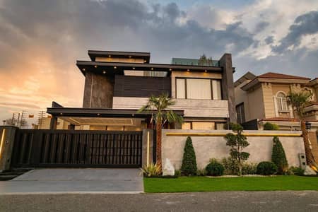 10 Marla Corner House for Sale in DHA Phase 7 – Y Block, Lahore