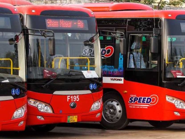 The Speedo Bus Service in Lahore: A Modern Feeder Bus System