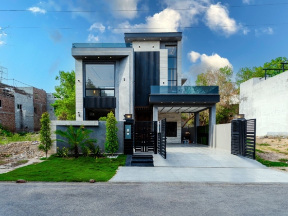 10 Marla Semi-Furnished Luxury House for Sale