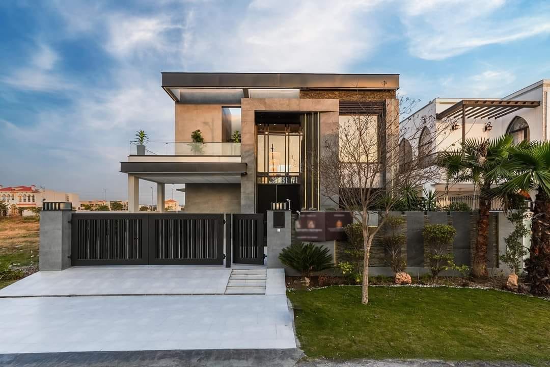 House for Sale in DHA Defense Lahore – A Complete Buyer’s Guide