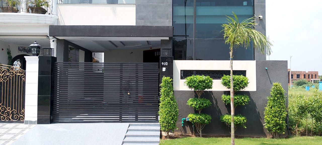 1 Kanal Luxury House for Sale in DHA Lahore Phase 8 – Y Block
