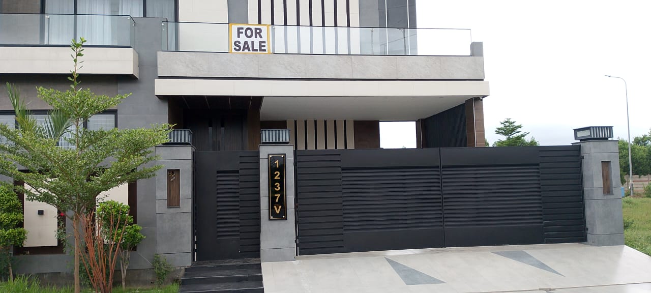 1 Kanal Luxury House for Sale in DHA Lahore Phase 8