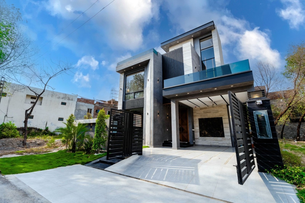 10 Marla Brand New House for Sale in DHA Lahore