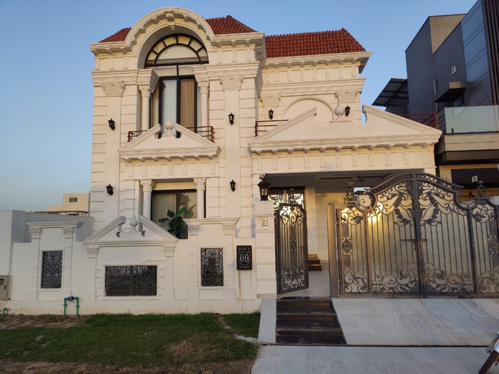 10 Marla Luxury House for Sale in DHA Phase 7 Lahore