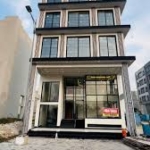 dha plaza for rent